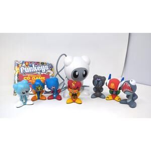 U.B. Funkeys V.2 Disc w/ 7 U.B. Funkeys figures + Stand fast shipping stand